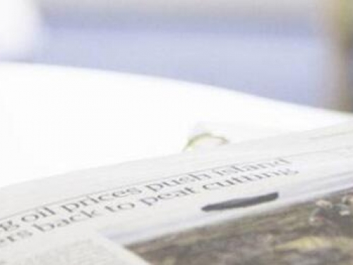 亚克力板材辨别好坏的方法